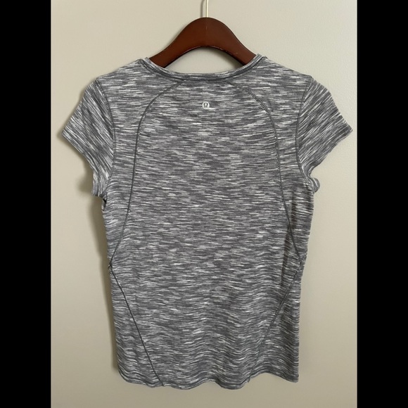Lululemon Another Mile Short Sleeve 8 - Picture 6 of 7